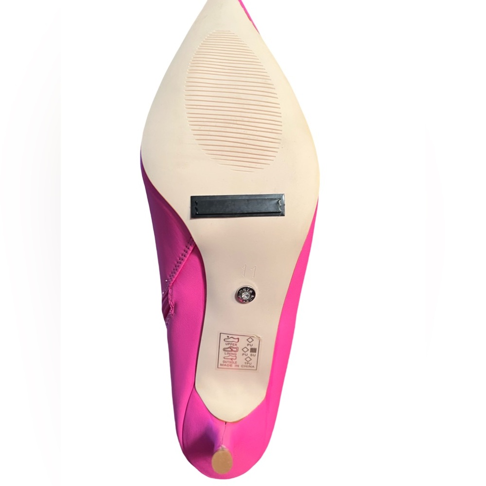 Azalea Wang NWT Stunning Barbie Influence Pink Faux Leather Stiletto Heal Boots - Picture 11 of 13
